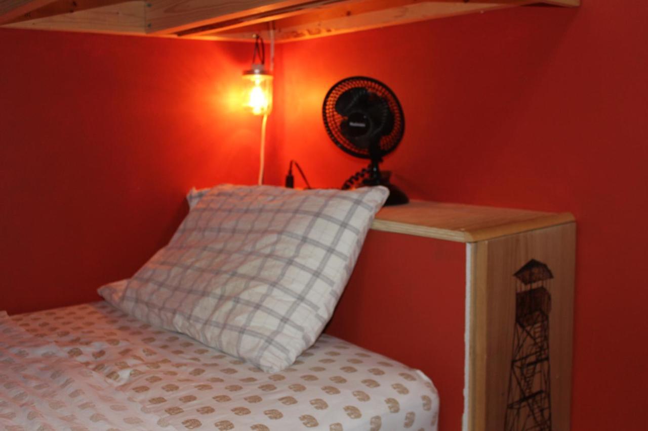 Llama House Adk Wevertown Екстер'єр фото