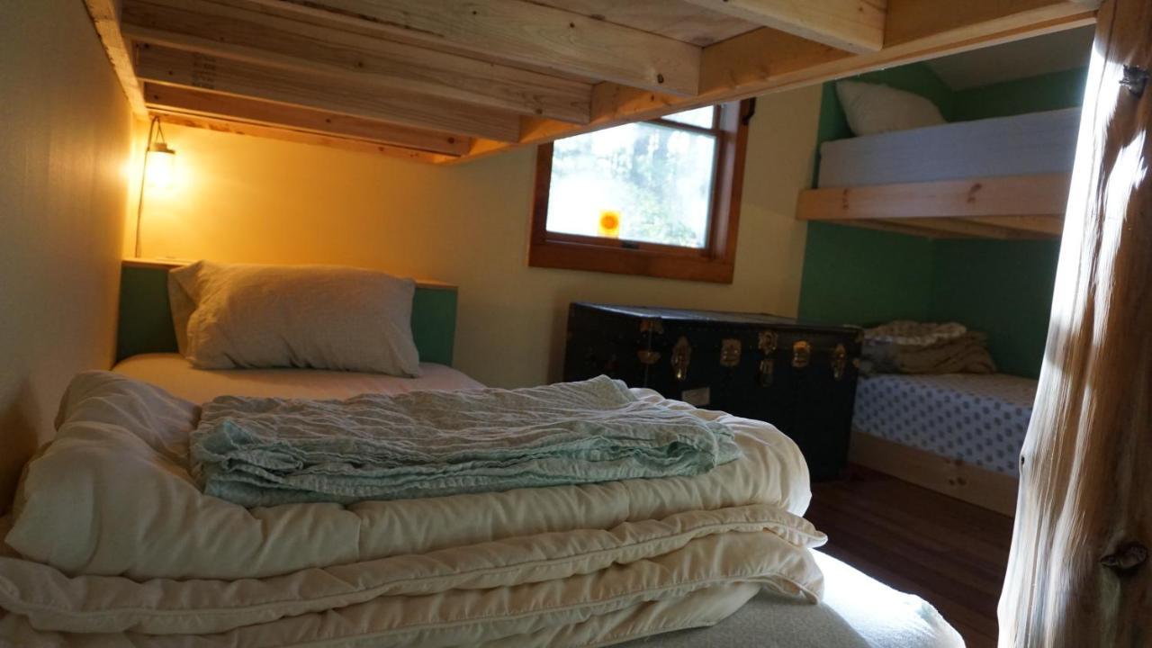 Llama House Adk Wevertown Екстер'єр фото